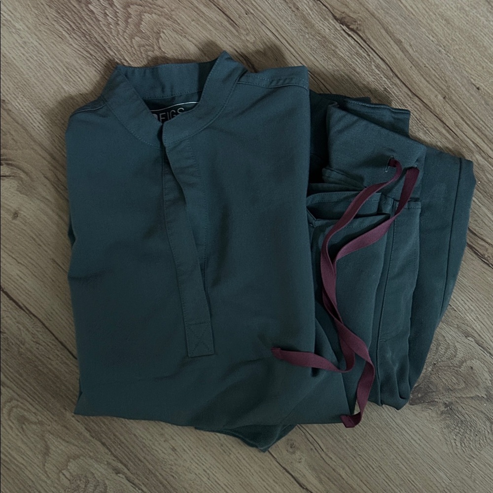 Figs Set bonsai Rafaela and joggers xs p